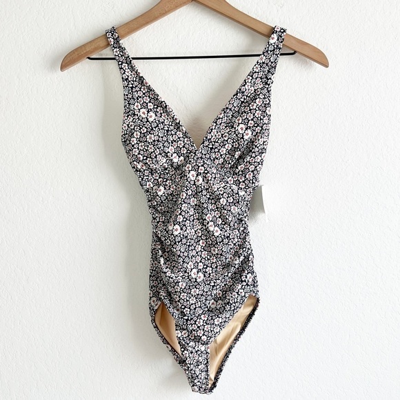 AMAZON ESSENTIALS WOMEN'S TUMMY CONTROL SHAPING FLORAL SWIMSUIT SIZE 00 NEW - Picture 4 of 9